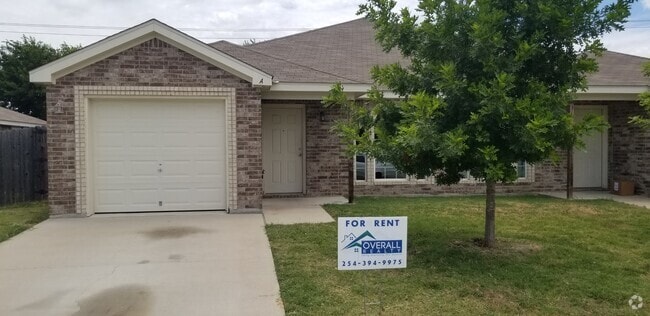 Building Photo - 4606 Waterfall Dr Rental