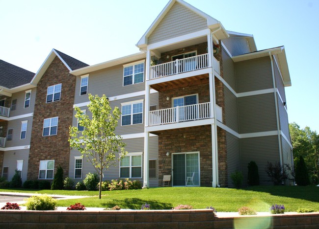 Photo - Falcon Trace Active Adult Living