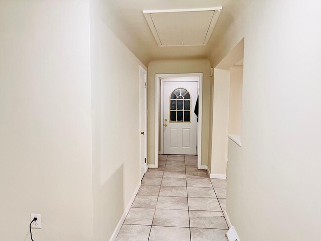 Photo - 25323 Orchard Lake Rd