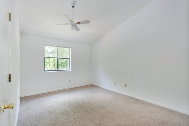 Photo - 112 Turtle Creek #12