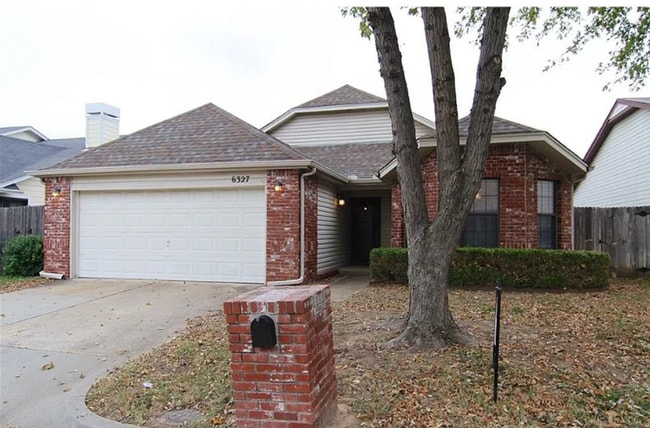 Building Photo - 3 Bed | 2 Bath | South Tulsa Rental