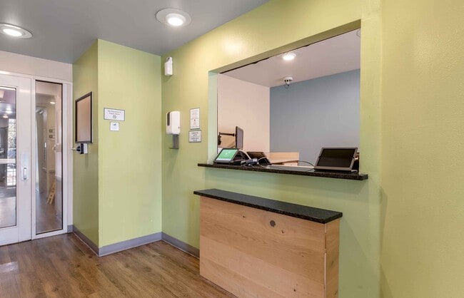 Furnished Studio-Orlando - East