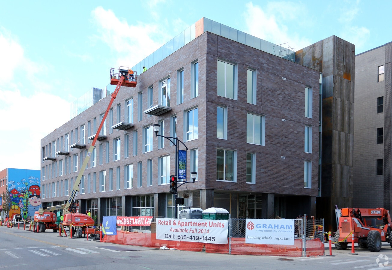 350 East Locust - 350 East Locust