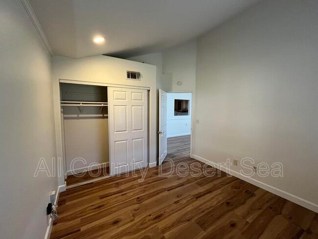 Photo - 11751 Emerald St