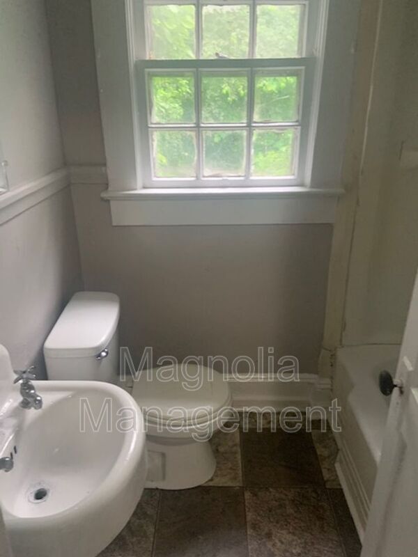 Photo - 413 Davis St