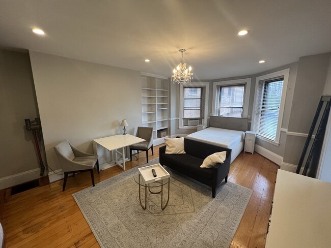 Photo - 391 Commonwealth Ave Unidad 5 Rental