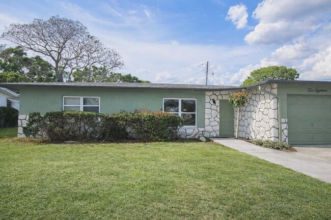 Building Photo - 218 Olive Ave