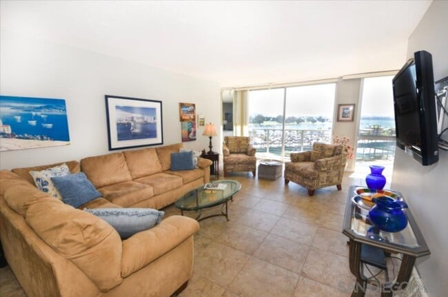 Photo - 1720 Avenida Del Mundo Unidad 607