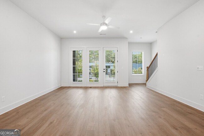 Photo - 2597 Mackintosh Ct