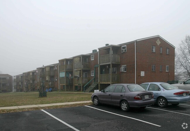 Highland Garden Apartaments - Highland Garden Apartments
