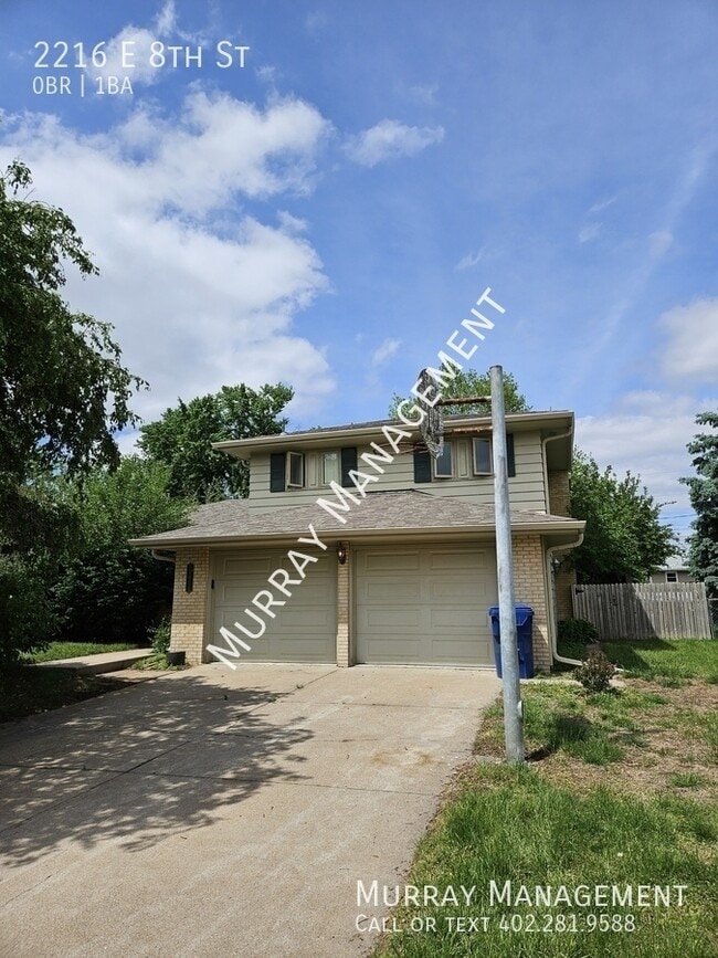 Photo - 2216 E 8th St