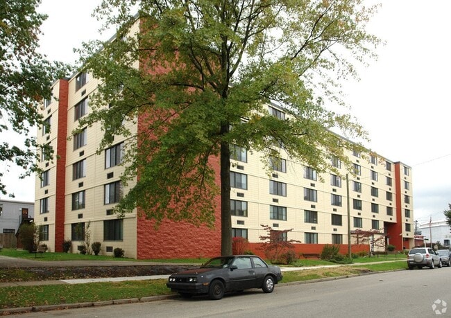 Building Photo - 715 Randolph St Unit #715