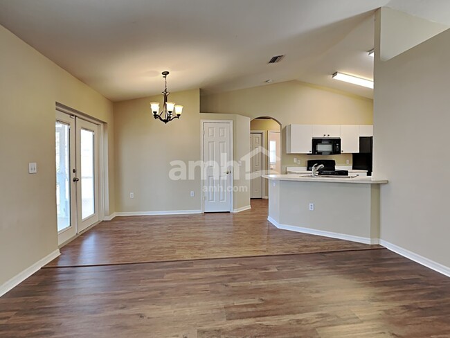 Photo - 10527 Juliano Dr