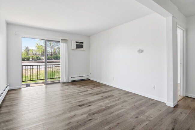 Photo - $1,140.95 with $300 off the first month's rent, 1 Bed - 1 Bath, Condo in Denver with Easy Access ... Unidad A12