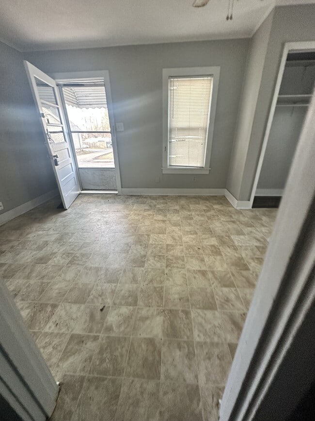 Photo - 303 E 22nd St