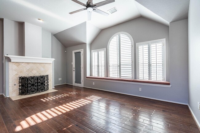 Photo - 7904 Whispering Tree Ln