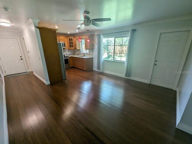 Photo - 1602 Amberlea Dr S