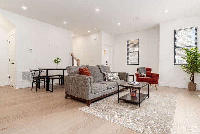 Building Photo - 1442 Madison Ave Rental