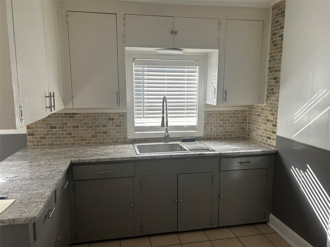 Photo - 4511 Wedgewood St