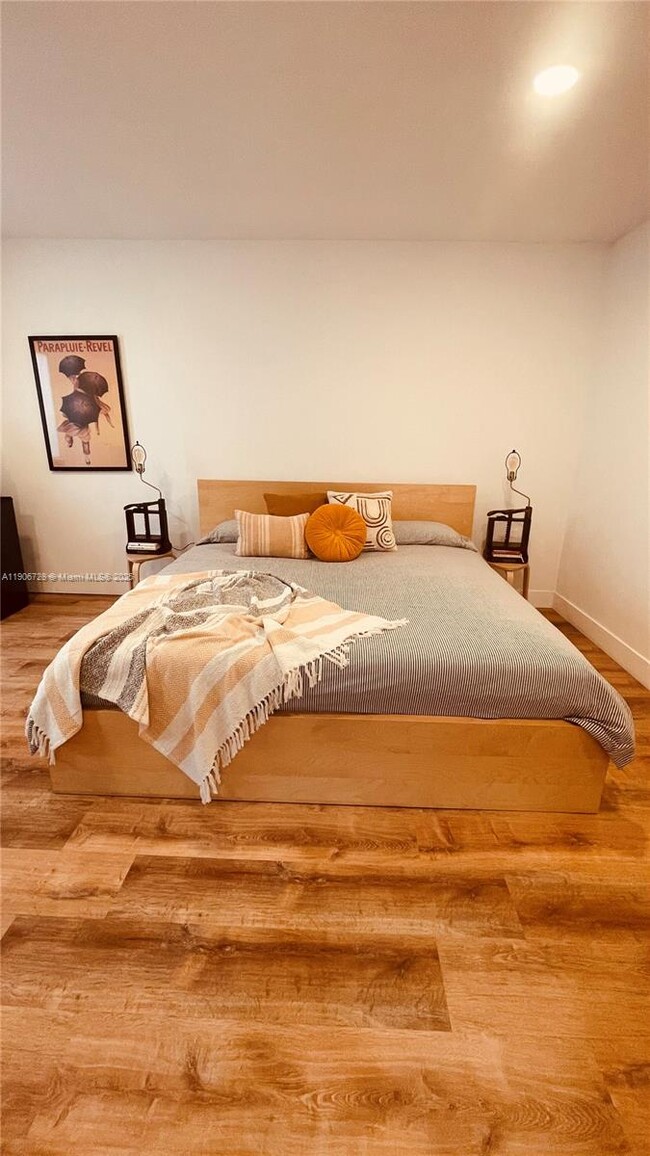 Building Photo - 14270 SW 68th St Unit 2