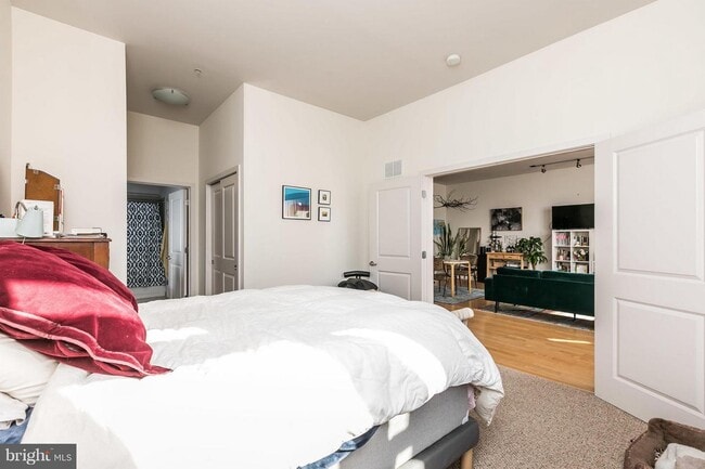 Bedroom - 1209 N Charles St Unit 316