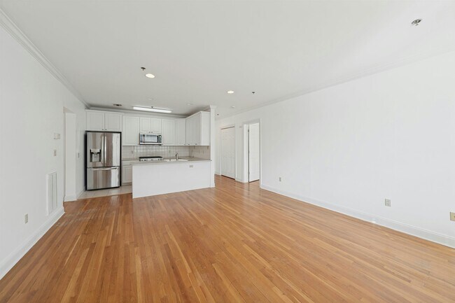 Photo - 82 Clinton St Unit 6B