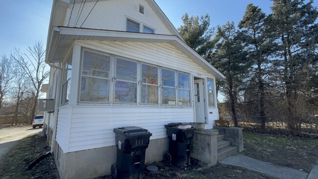 Photo - 205 E Phoenix Ave