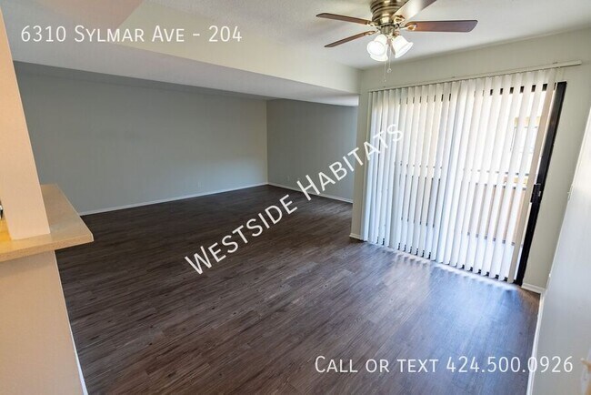 Photo - 6310 Sylmar Ave Unidad 204