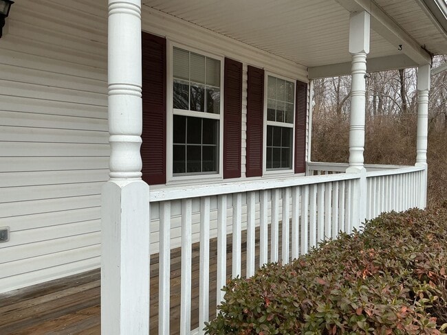 Photo - Country Living at its Best!