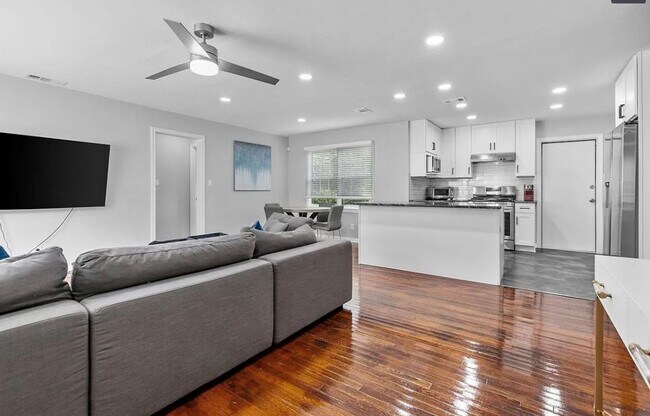 Photo - 4 bedroom 2 bath house fully renovated, Available August 2026!