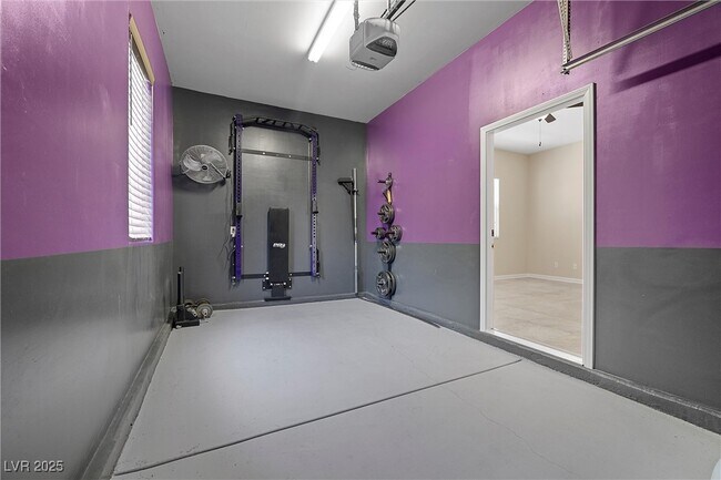 Building Photo - 10381 Pilot Mountain Ct