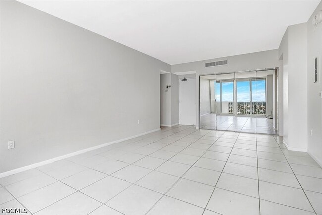 Photo - 140 Seaview Ct Unit 1504