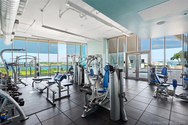 Photo - 888 Biscayne Blvd