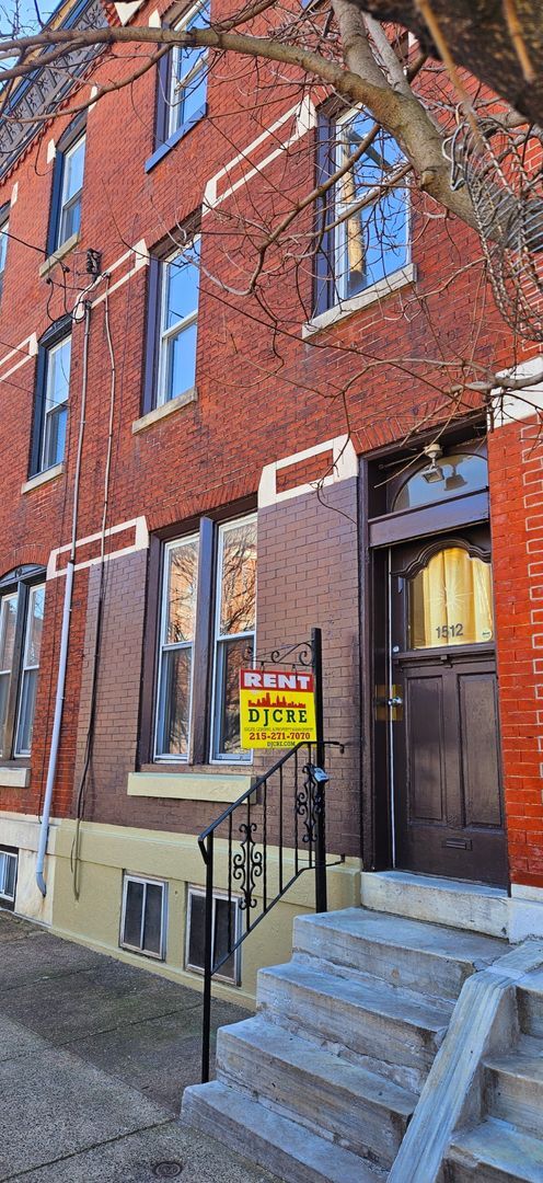 Building Photo - 15th & Wharton-South Philadelphia