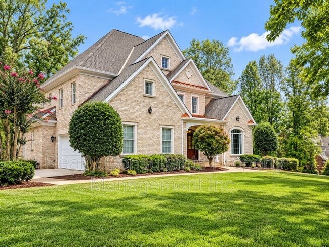 7517 Henson Forest Dr