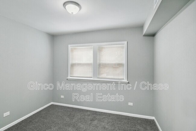 Photo - 9305 S Homan Ave