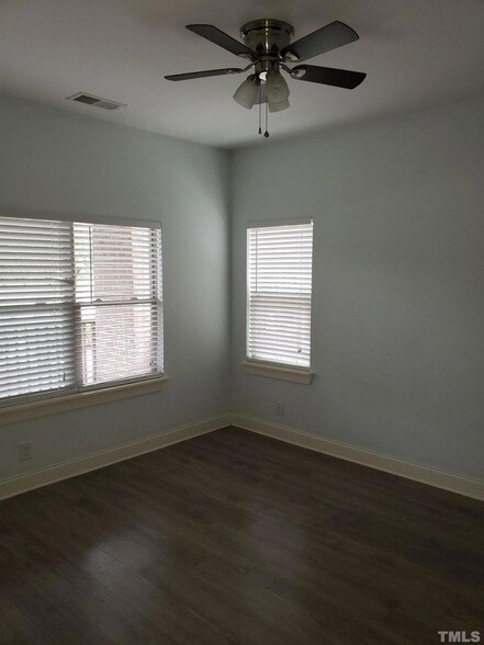 Photo - 4021 Blackstone Dr Unidad 204