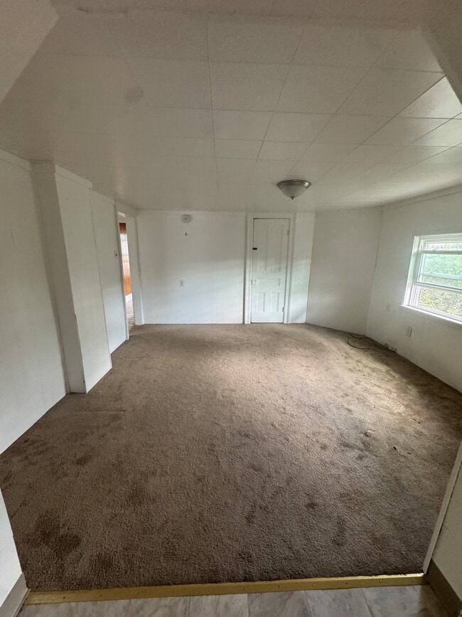 11 Pulver Ave