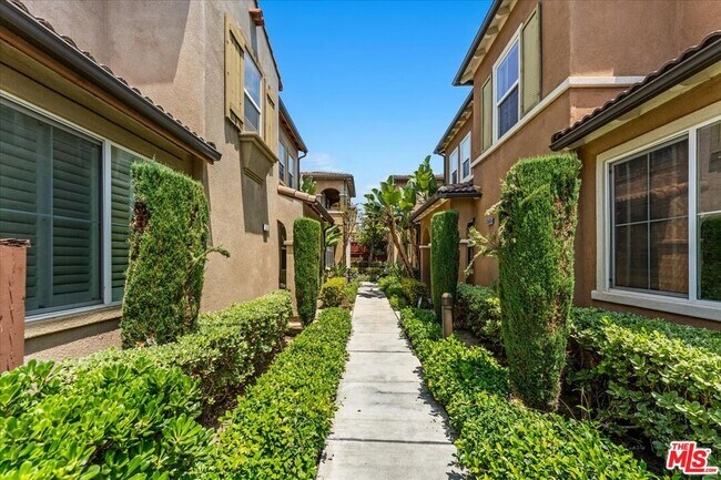 Photo - 3653 Medici Ln