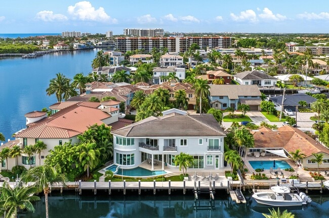 Photo - 863 Enfield St