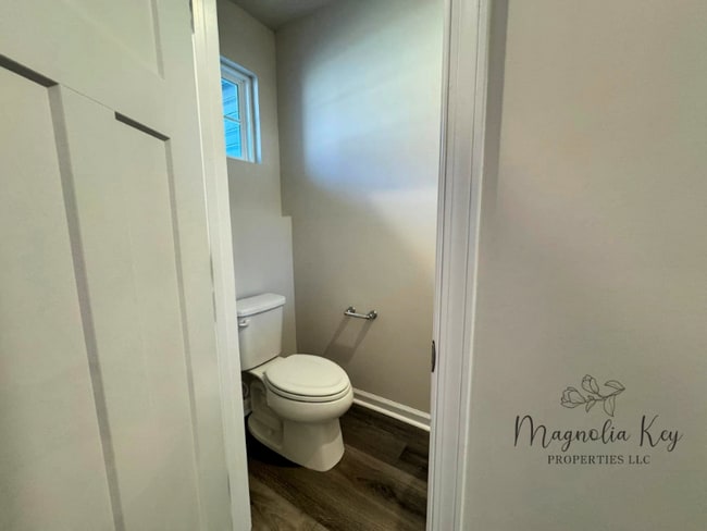 Photo - 162 Villa Grande St
