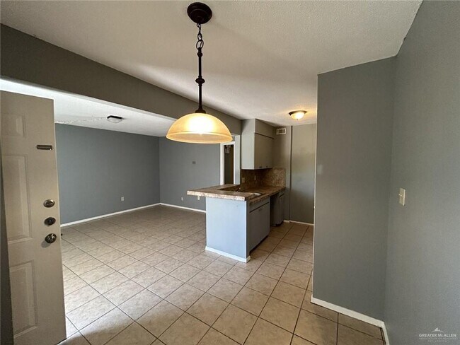 Photo - 10 E Walnut Ave Unidad 208