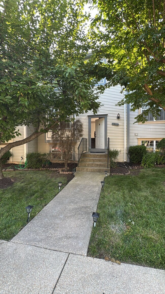 Photo - 1902 Bronzegate Blvd Townhome