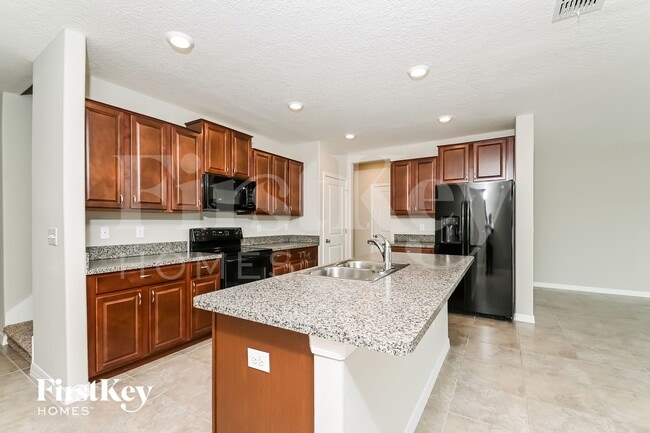 Photo - 14827 Crescent Rock Dr