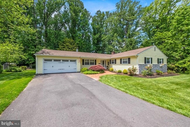 40 Pine knoll Dr