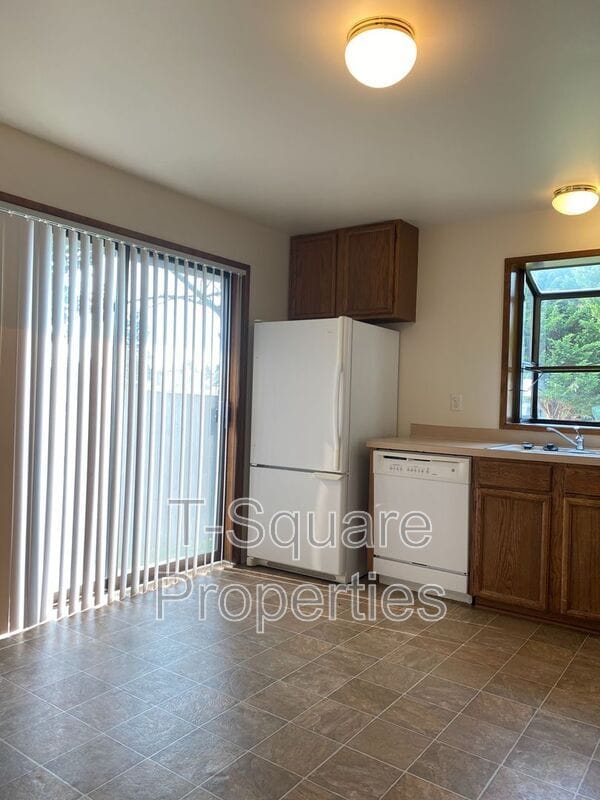 Photo - 2121 Chestnut St