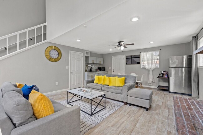 Photo - 4314 E Henry Ave Unidad ID1244363P