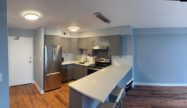 Building Photo - 3100 N Lake Shore Dr Unit 1004 Rental