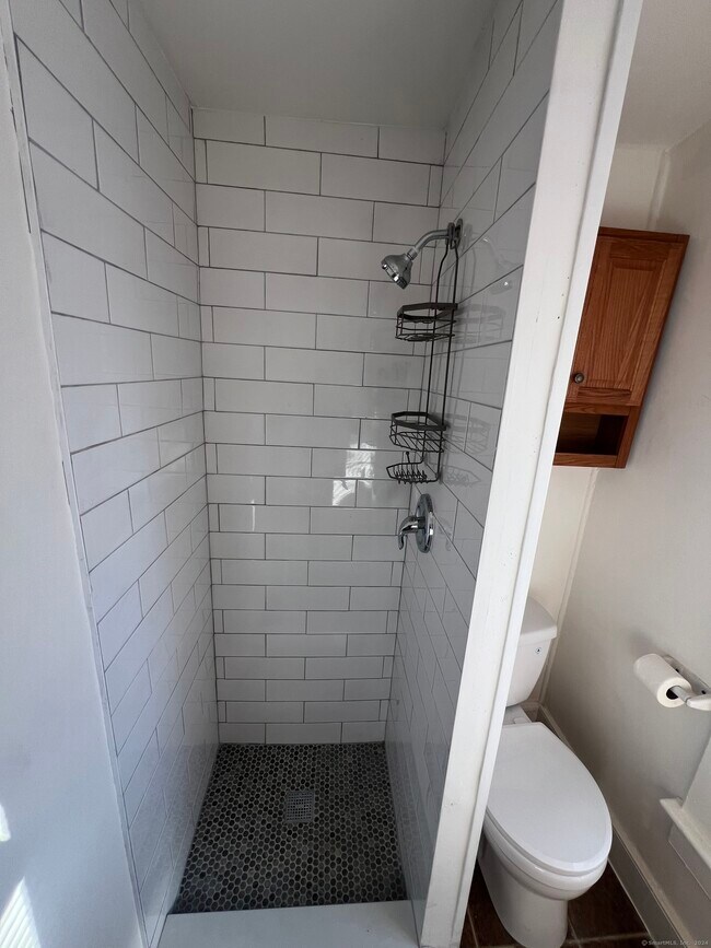 26 River Rd Apartment New Milford, CT