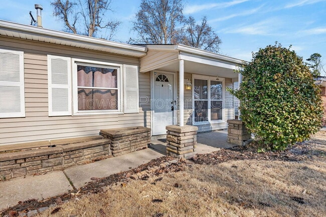 Photo - 36 Jamestown Dr